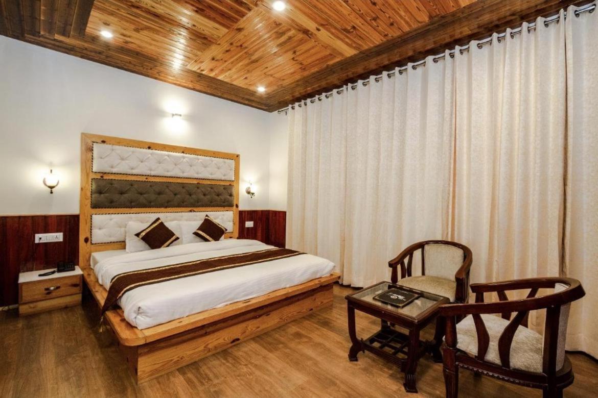Royal Rajasthan Regency - Hotel & Restaurant 마날리 외부 사진