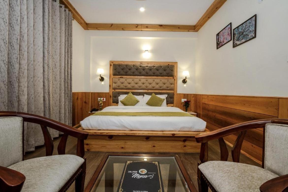 Royal Rajasthan Regency - Hotel & Restaurant 마날리 외부 사진